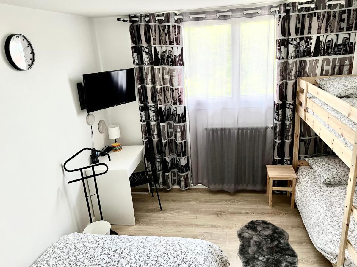 Logement Entier Proche Disneyland Montry Exterior photo