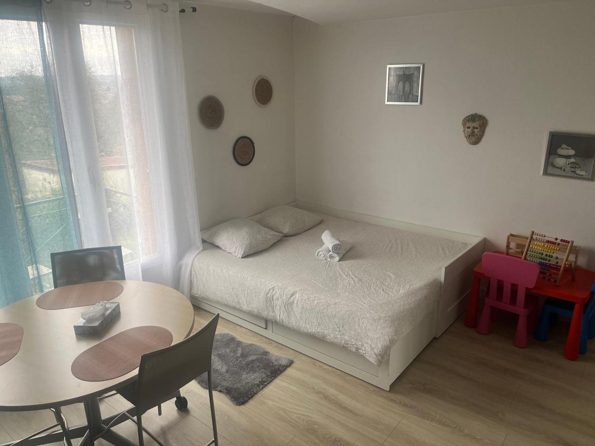 Logement Entier Proche Disneyland Montry Exterior photo